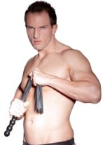 Czarny pejcz wieloogonowy marki ZADO