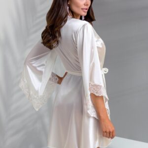 Biały satynowy peniuar od Casmir XXL/XXXL